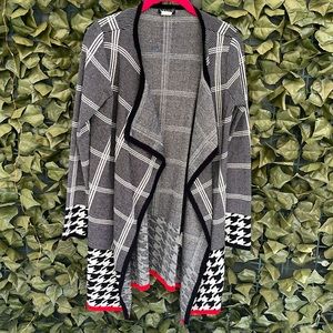 Venus Houndstooth Sweater XS
